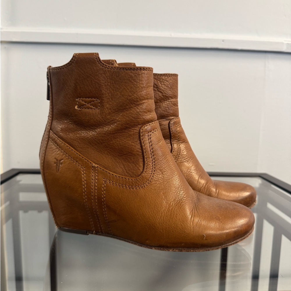 Frye Carson Leather Hidden Wedge Ankle Booties